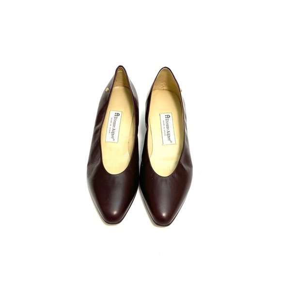 Vintage 1980s burgundy leather slip on kitten heels - Picture 1 of 8